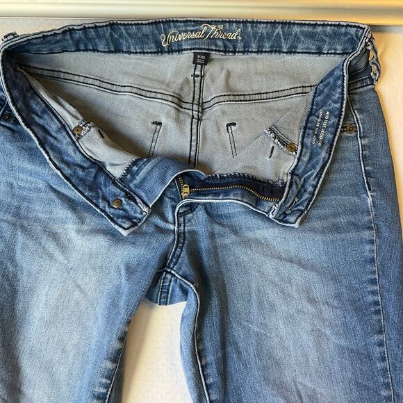 Universal Thread Women Skinny Jeans size 8 / 29S Blue Mid Rise Stretch Boot Cut - Picture 2 of 11